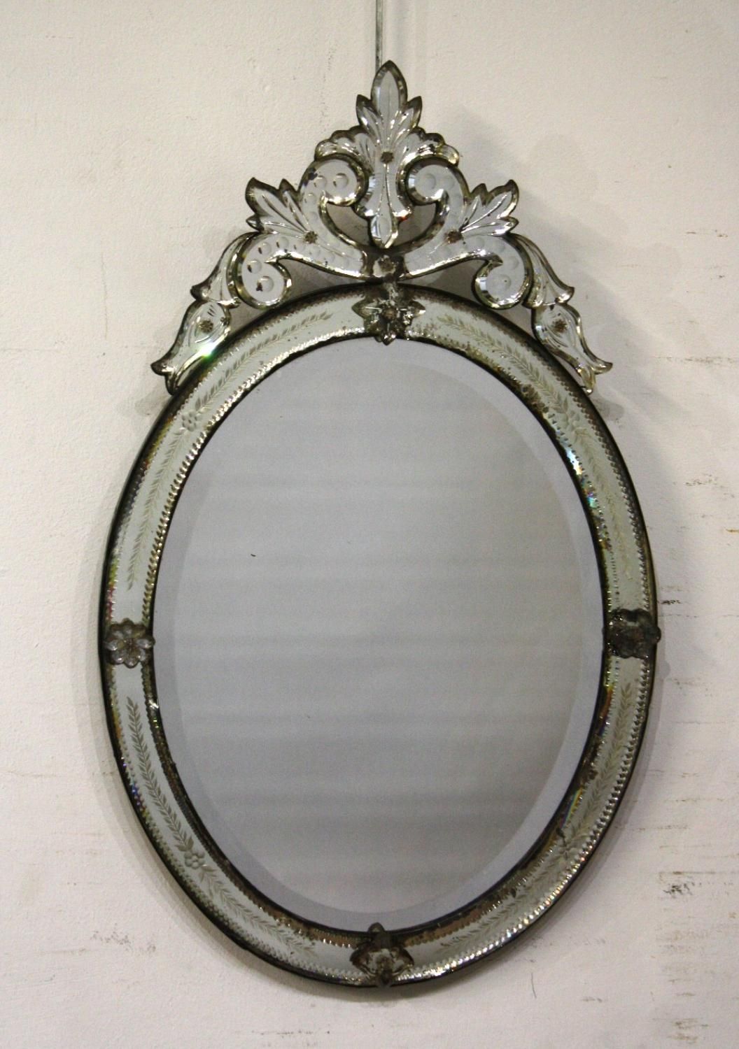 Small Oval Venetian Mirror Intended For Venetian Oval Mirror (View 6 of 20)