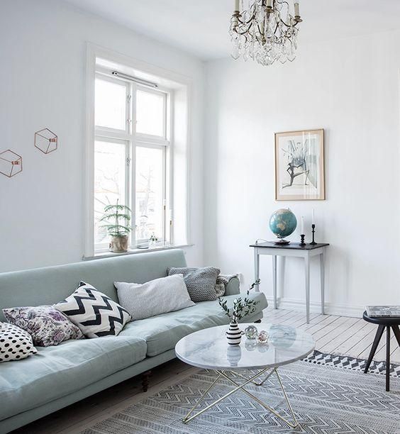 30 Green And Grey Living Room Décor Ideas – Digsdigs Regarding Seafoam Green Sofas (View 6 of 20)