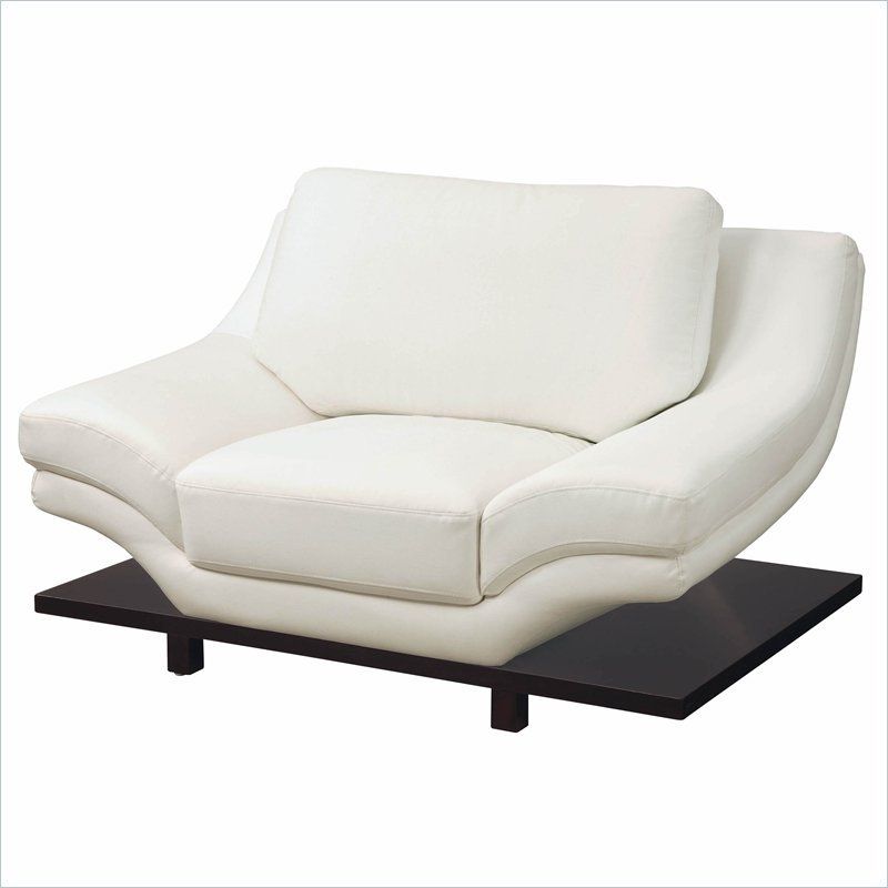 Leather White Chair | Silo Christmas Tree Farm With White Sofa Chairs (Photo 34990 of 35622)