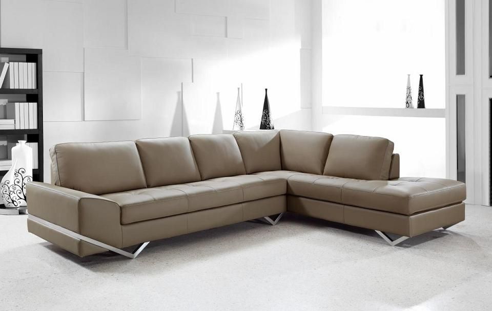 Modern Sofas And Sectional Couches In Ottawala Vie Furniture Within Ottawa Sectional Sofas (View 1 of 10)