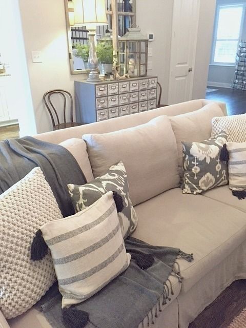 Sofa Endearing Big Cushion Large Throw Pillows For Fl On Oversized Inside Sofas With Oversized Pillows (View 1 of 10)