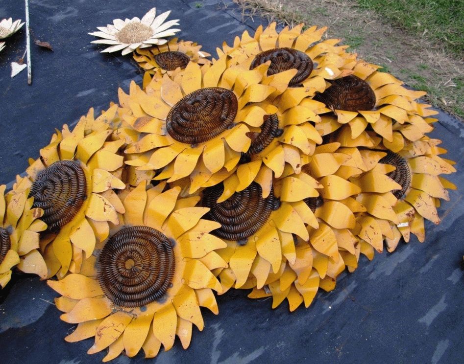 Rustic Tin Sunflower Wall Art Inside Sunflower Wall Art (Photo 8 of 10)