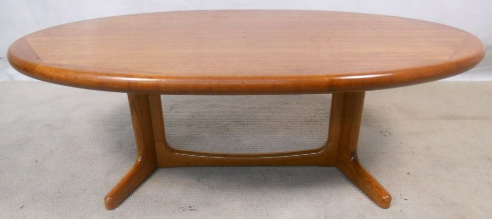 Large Oval Teak 1960 S Coffee Table Throughout Large Teak Coffee Tables (View 4 of 40)