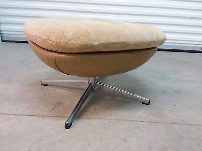 Mid Century Modern Overman Pod Footstool For Restoration Egg Chair Regarding Mid Century Modern Egg Tables (View 33 of 40)
