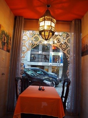 Nice Window Side Table For Couples – Picture Of Restaurante Pertaining To Marrakesh Side Tables (View 37 of 40)