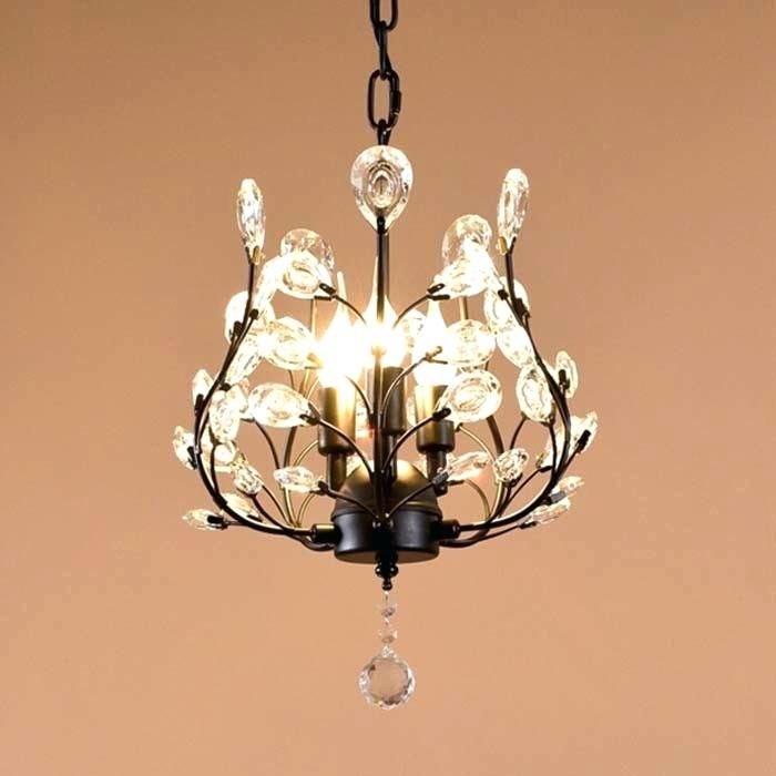 Metal And Crystal Chandelier – Labtime (View 16 of 20)
