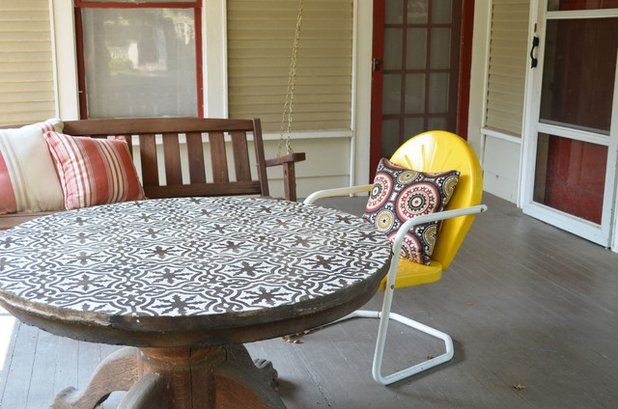 My Houzz: Creative Diy Personalizes A 2 Bedroom Bungalow Regarding Porch &amp; Den Urqhuart Wood Glass Coffee Tables (View 45 of 50)