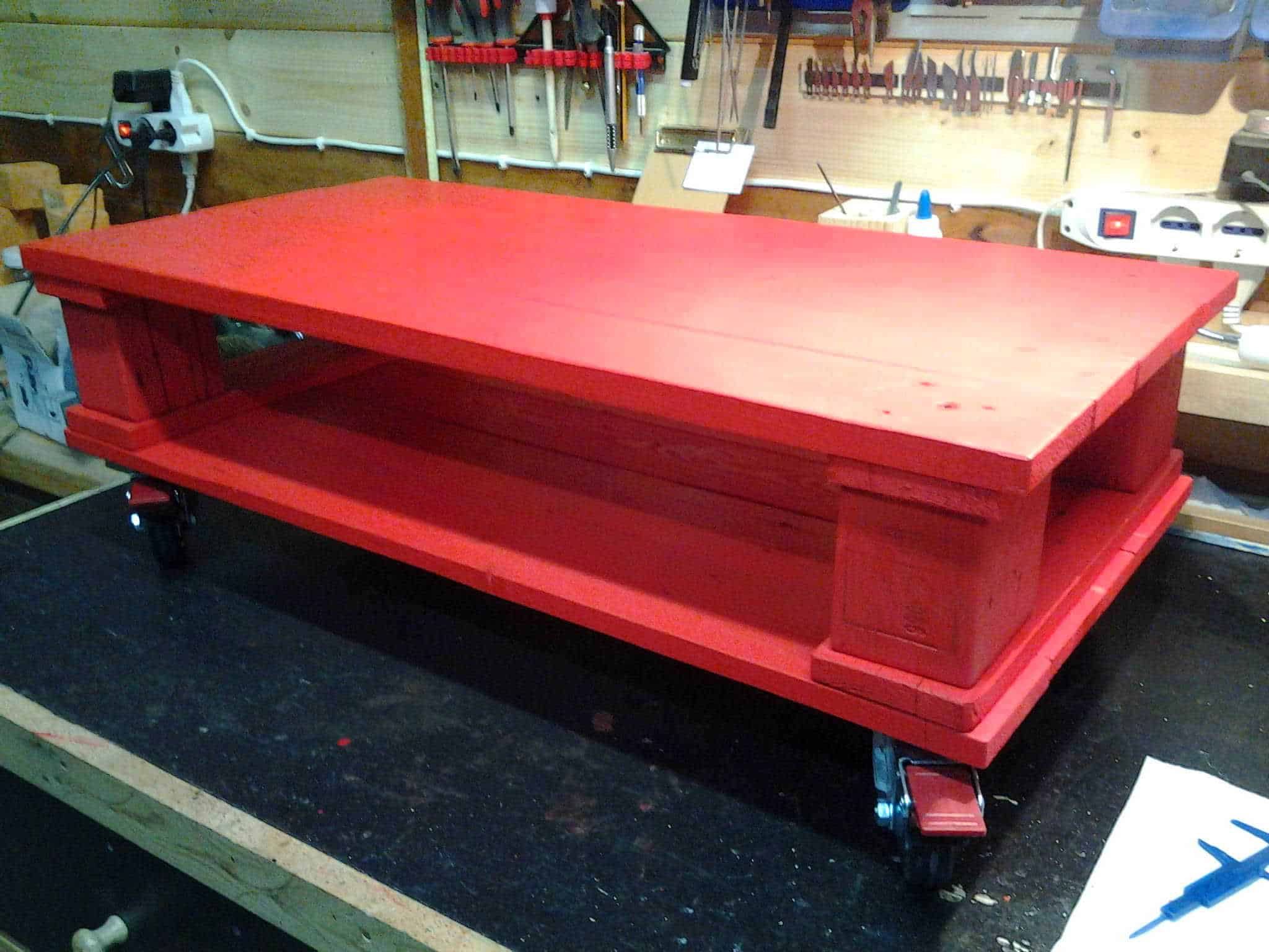 Red Pallet Coffee Table • 1001 Pallets Pertaining To Most Up To Date Herran Dining Tables (Photo 19 of 25)
