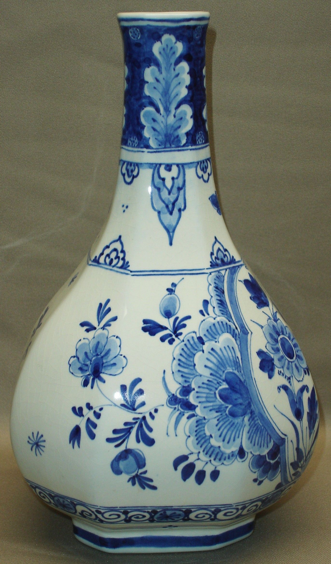 Pinrina Van Der Werf On Delft | Types Of Ceramics, Blue Regarding Swanson Ceramic Garden Stools (View 20 of 25)
