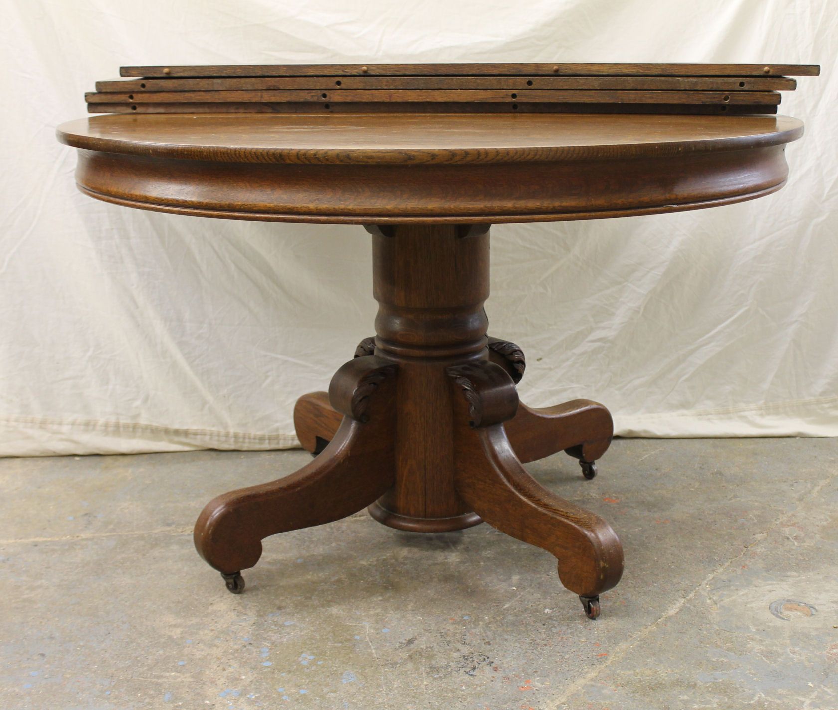 Bargain John'S Antiques | Antique Round Oak Pedestal Throughout 2018 Serrato Pedestal Dining Tables (View 4 of 15)
