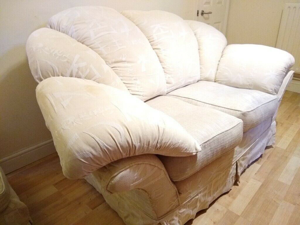 2 Seater Sofa With Removable Covers (View 8 of 15)