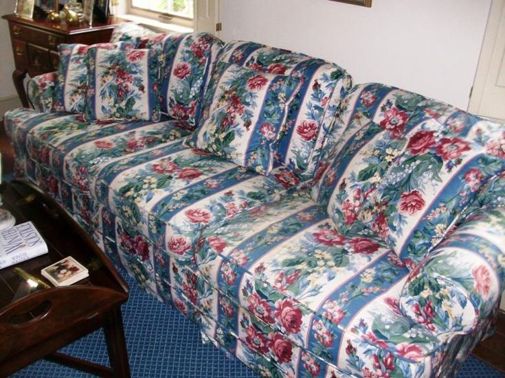 52 Best Floral Sofa/Upholstery Images On Pinterest Intended For Chintz Floral Sofas (View 6 of 15)