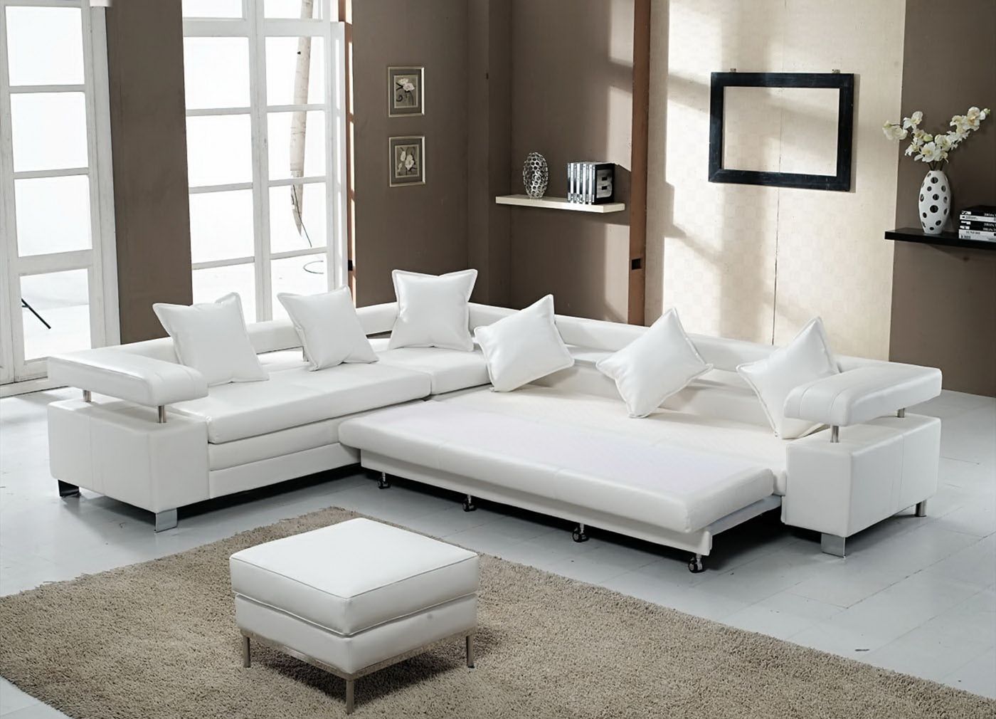 Elegant White Sofa For Modern Living Room – Goodsgn With Regard To Elegant Sofas And Chairs (View 10 of 15)