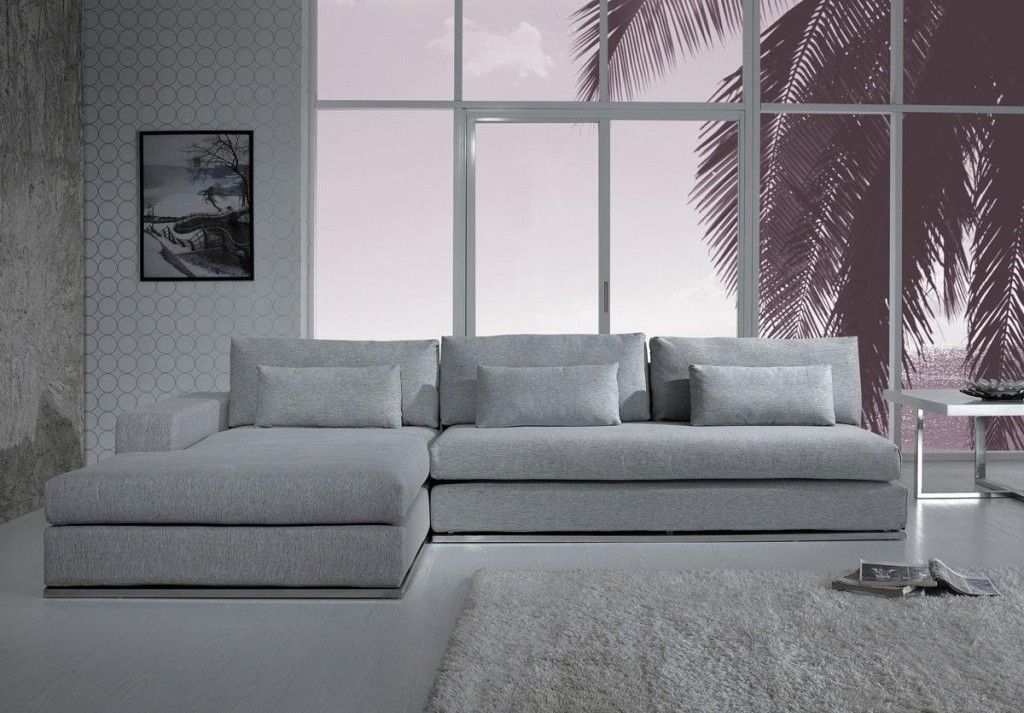 Gray Sectional Sofa With Chaise: Luxurious Furniture With Regard To Noa Sectional Sofas With Ottoman Gray (View 15 of 15)