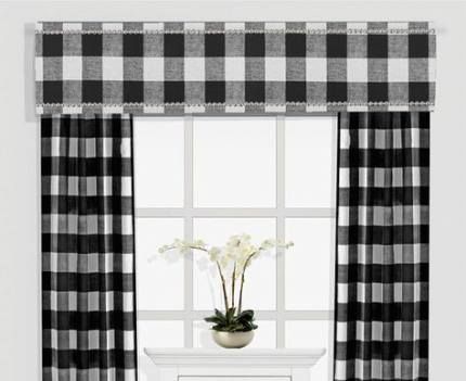 Best Farmhouse Style Curtains Window Treatments Buffalo For Barnyard Buffalo Check Rooster Window Valances (View 14 of 15)