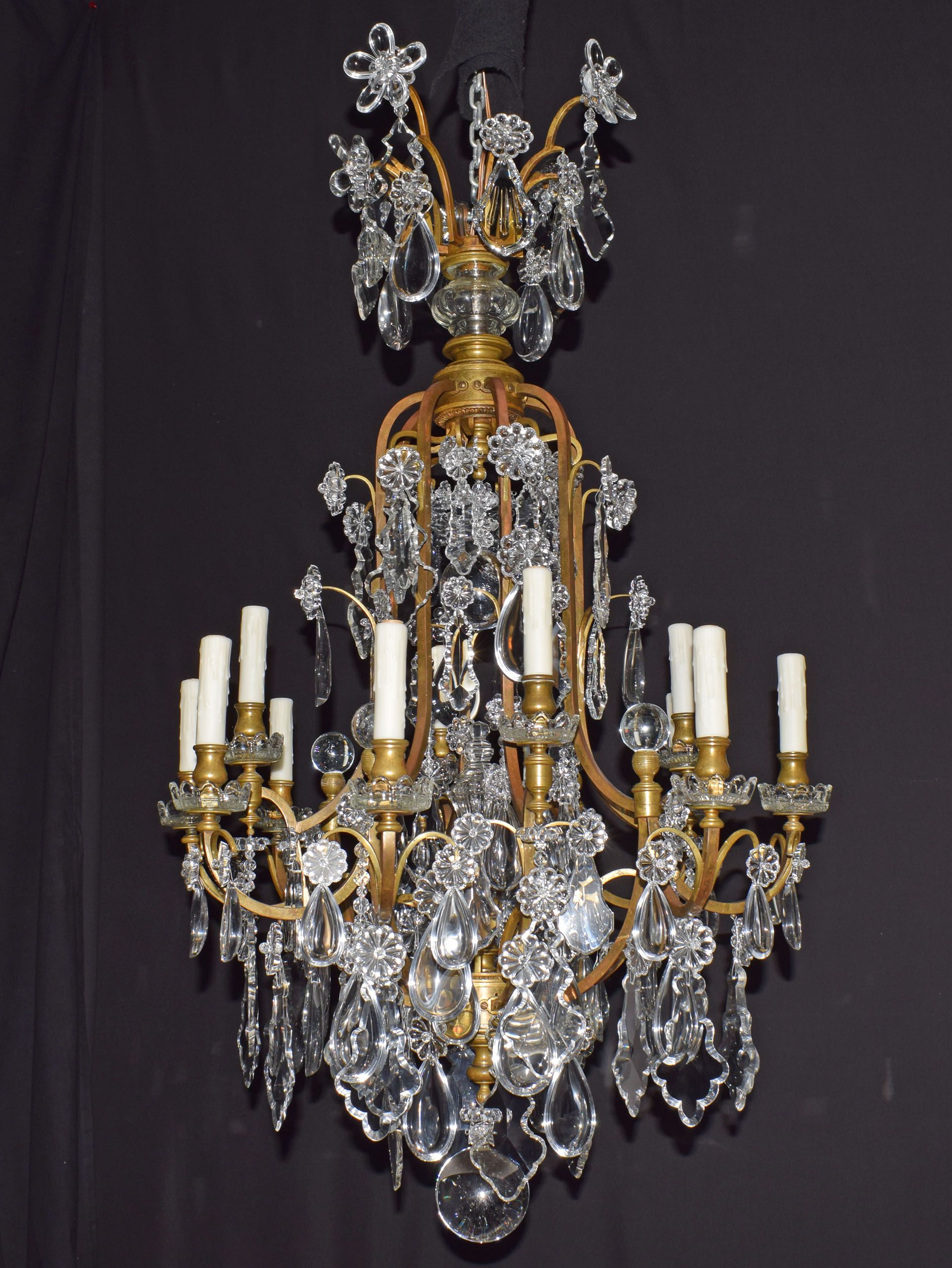 A Very Fine Gilt Bronze And Crystal Chandelier Louis Xv Within Bronze And Crystal Chandeliers (View 4 of 15)