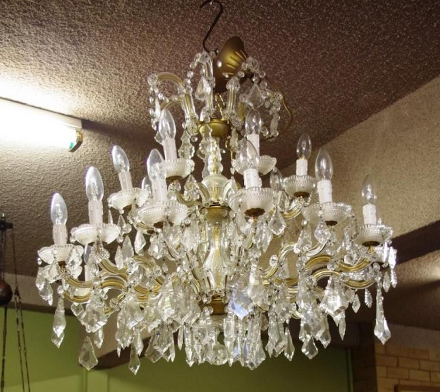 Large 21 Globe Crystal Chandelier, 85 Cm Wide Approx For Large Crystal Chandeliers (View 12 of 15)
