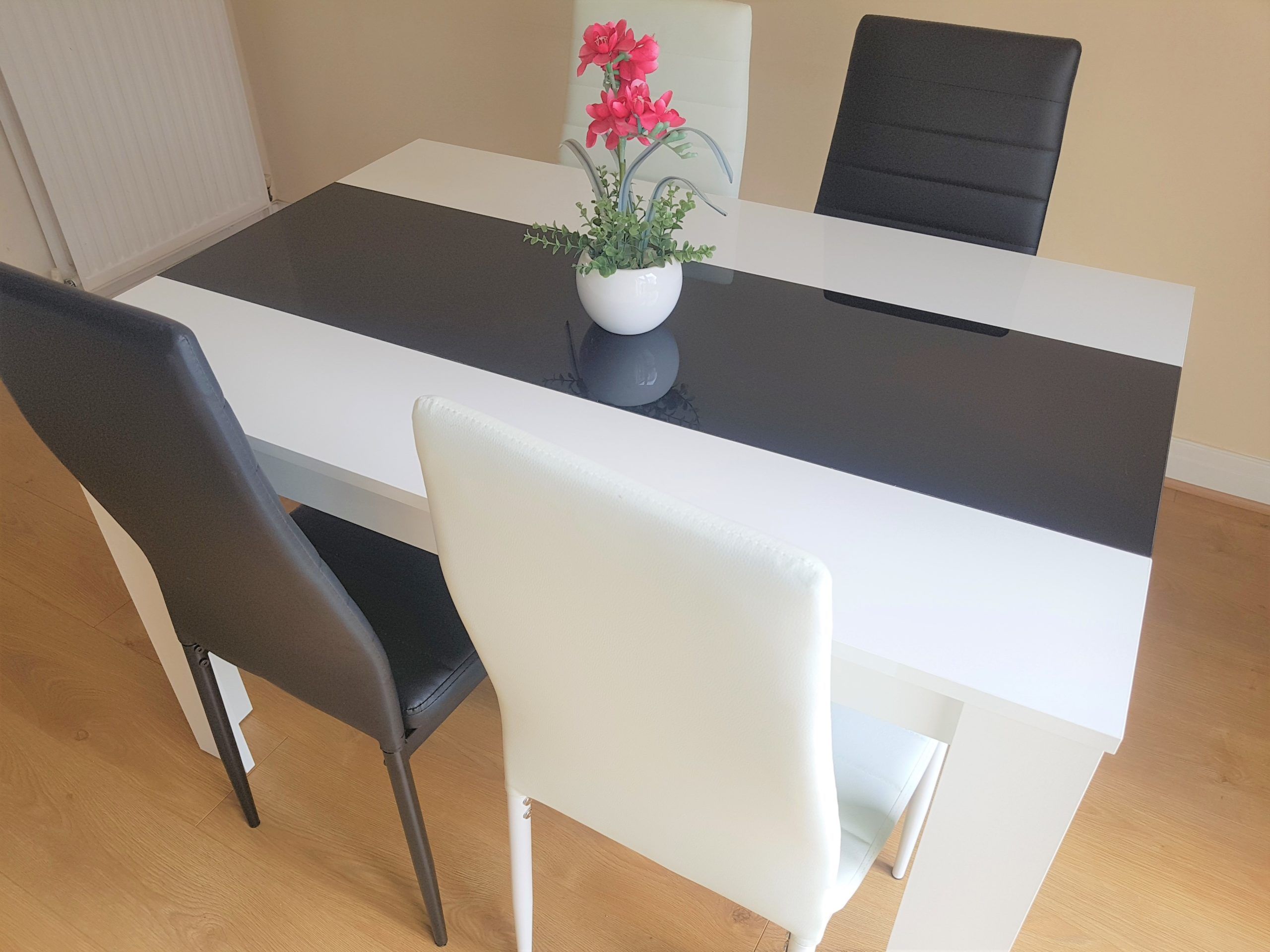 Modern White And Black Wood Dining Table 140Cm Length With In 2017 White And Black Dining Tables (View 7 of 15)