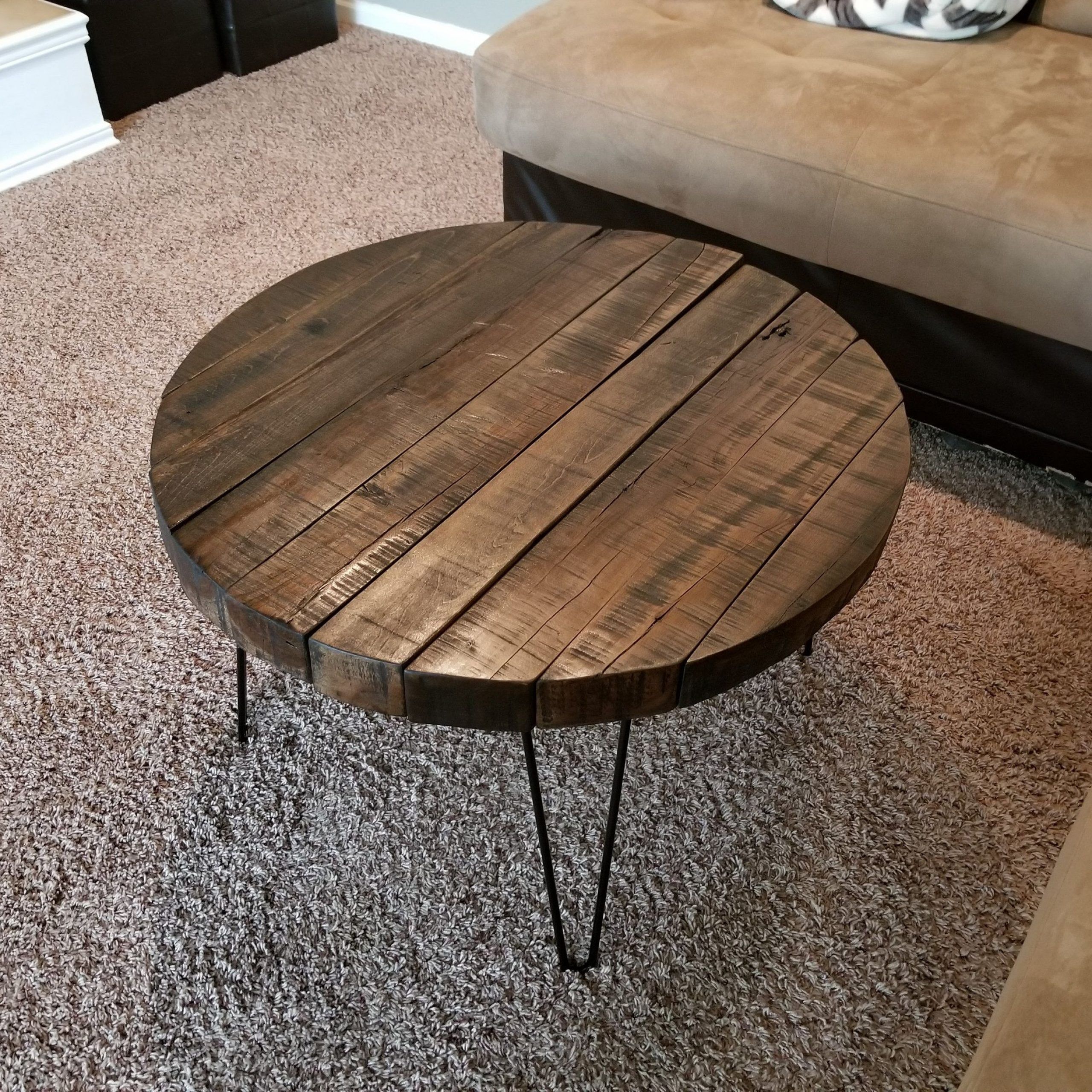 Reclaimed Wood Round Coffee Table With Hairpin Legs Regarding Current Round Hairpin Leg Dining Tables (View 12 of 15)
