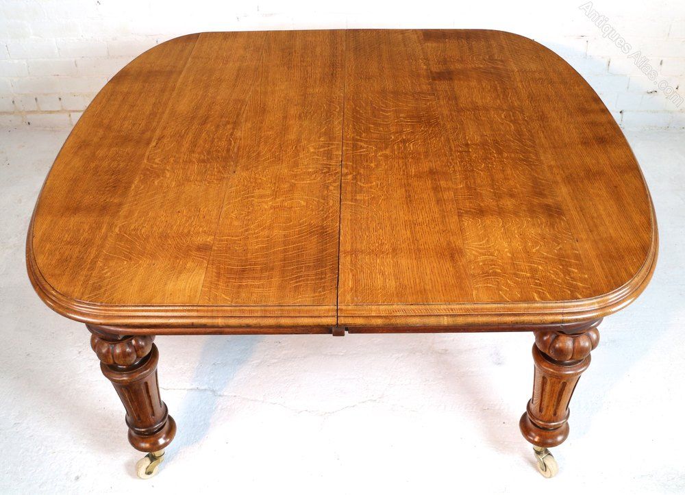 Victorian Oak Dining Table & 3 Leaves Seats 10/12 In Current Antique Oak Dining Tables (View 11 of 15)