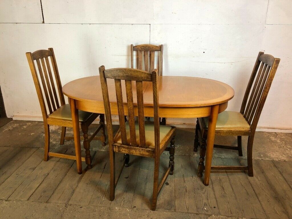 Vintage Light Brown Oval Extending Dining Table With 4 Oak Inside Most Popular Brown Dining Tables (View 7 of 15)