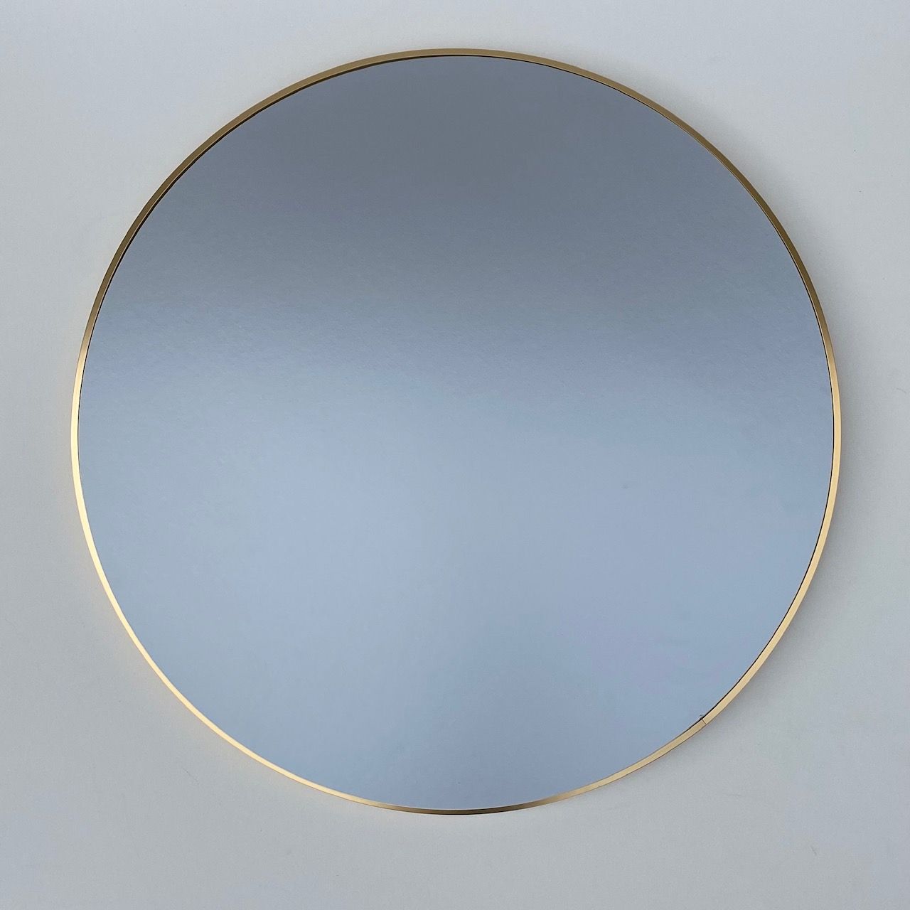 Gold Round Aluminum Framed Mirror – Artsource For Gold Black Rounded Edge Wall Mirrors (View 7 of 15)