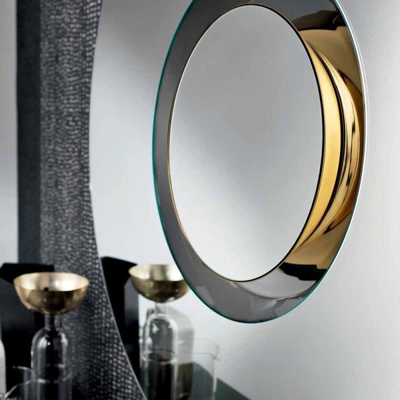 Round Wall Mirror With Golden Ring Centerpiece Design Regarding Golden Voyage Round Wall Mirrors (View 10 of 15)