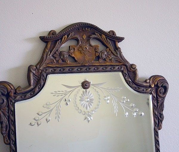 Vintage Etched Mirror With Fancy Gold Frame With Regard To Antique Gold Etched Wall Mirrors (View 11 of 15)