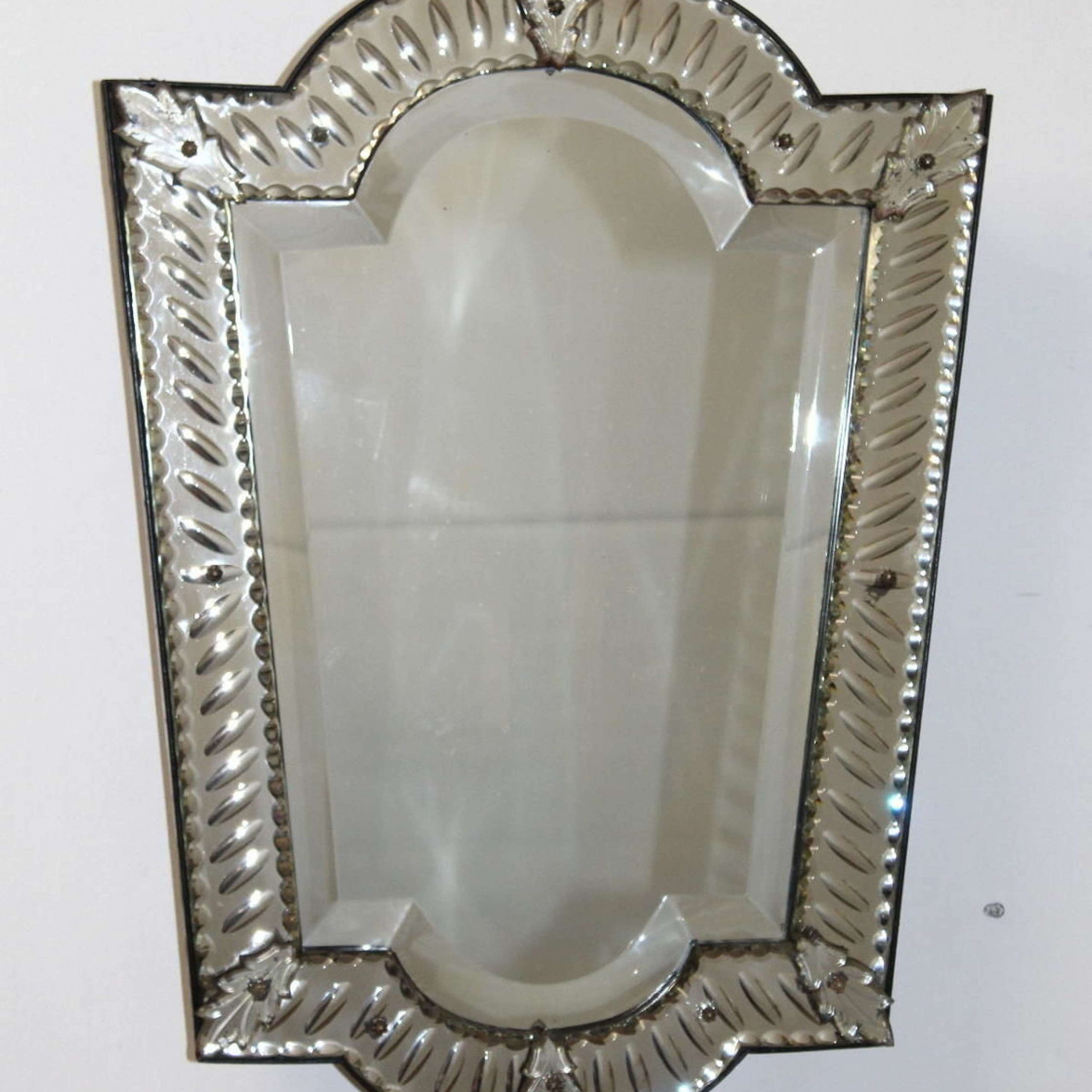 Vintage Venetian Mirror With Tapering Sides In Antique Venetian Mirrors Regarding Antique Gold Cut Edge Wall Mirrors (View 3 of 15)
