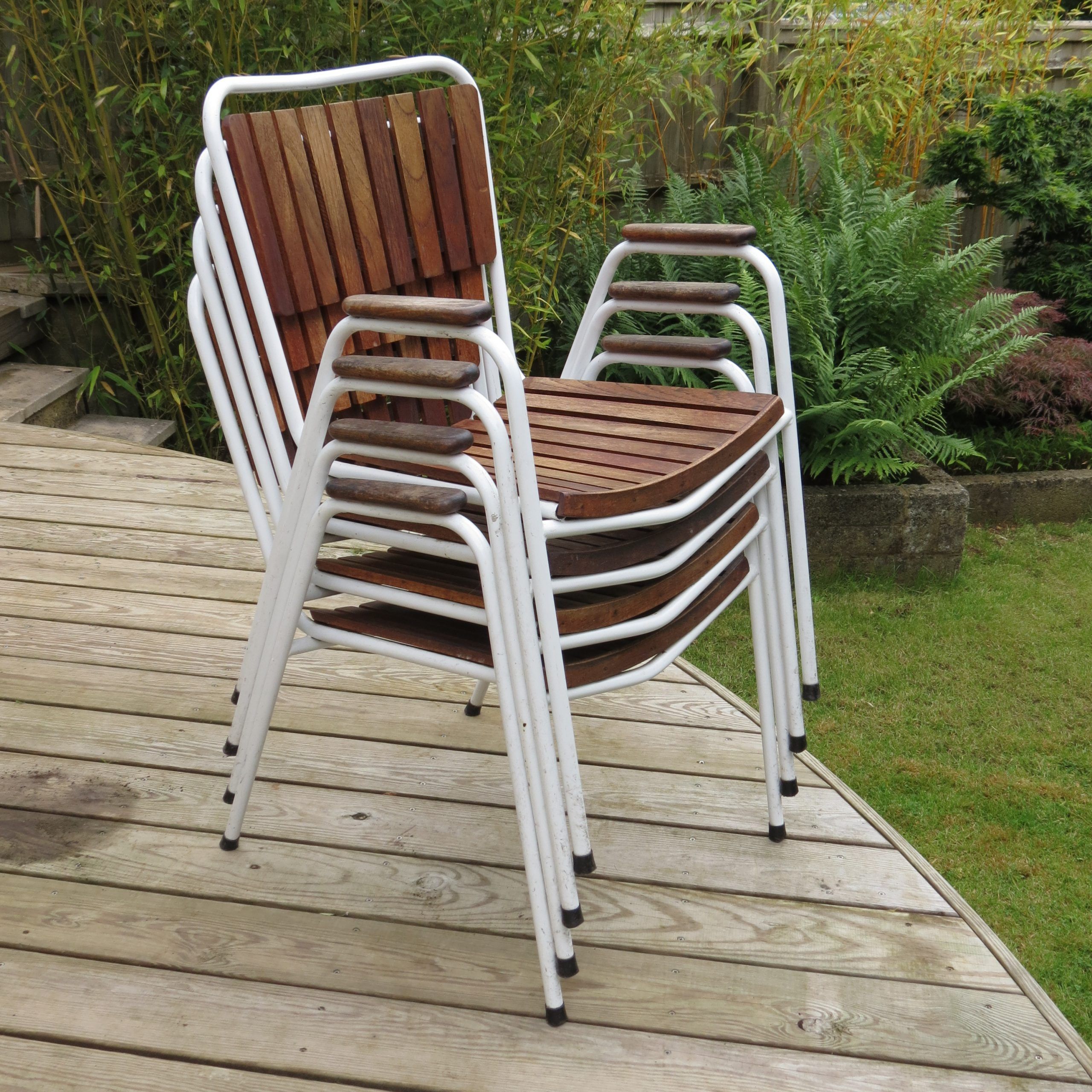 Daneline Garden Chairs In Teak Set Of 4 | Decorative Modern In Teak Outdoor Loungers Sets (View 12 of 15)