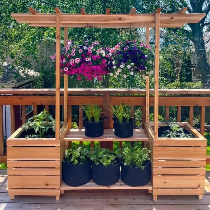 20 Amazing Diy Plant Stand Ideas For Your Home – The Handyman'S Daughter Within Plant Stands With Flower Box (View 5 of 15)