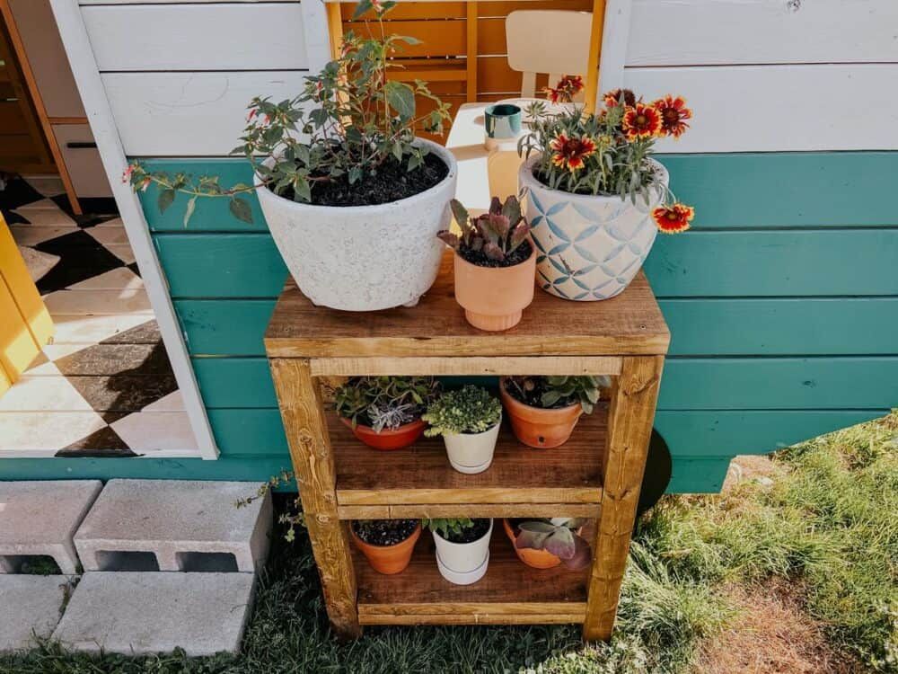 Easy Diy Outdoor Plant Stand – Love & Renovations In Outdoor Plant Stands (View 11 of 15)
