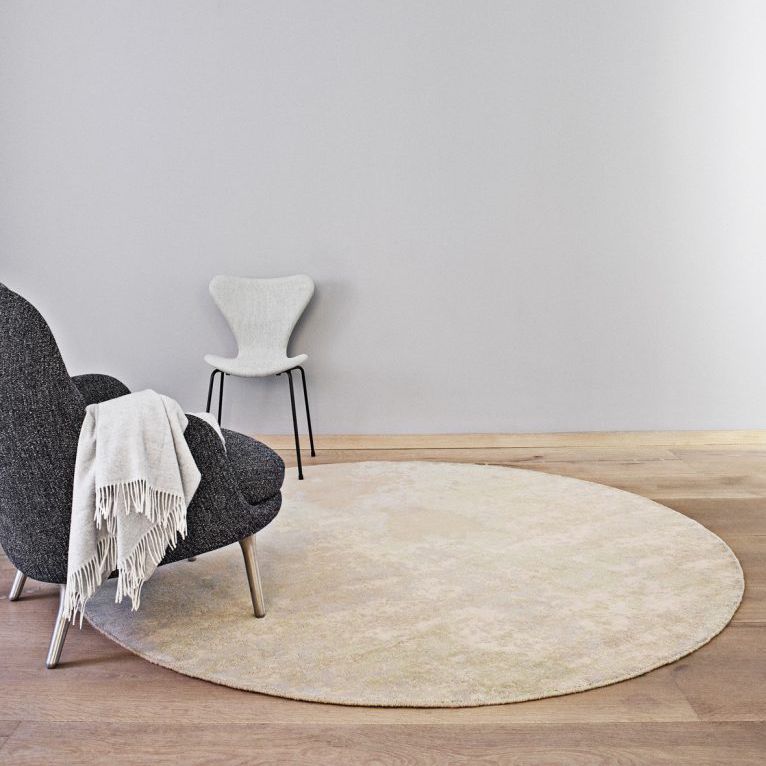 Contemporary Rug – Space Surface – Massimo Copenhagen – Patterned / Bamboo  Fiber / New Zealand Wool Inside Gray Bamboo Round Rugs (Photo 5 of 15)