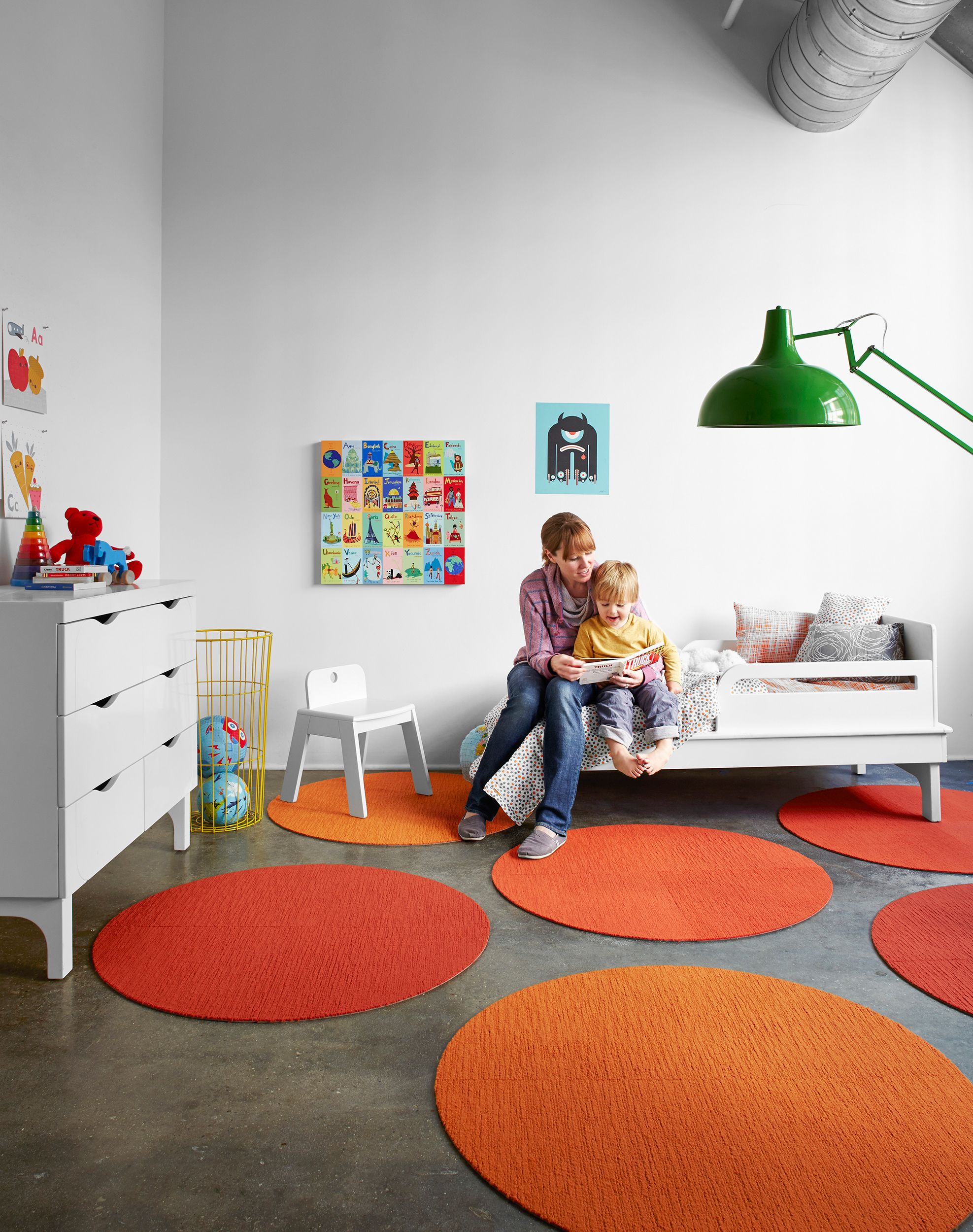 Made You Look Round Rug – Orange –  (View 6 of 15)