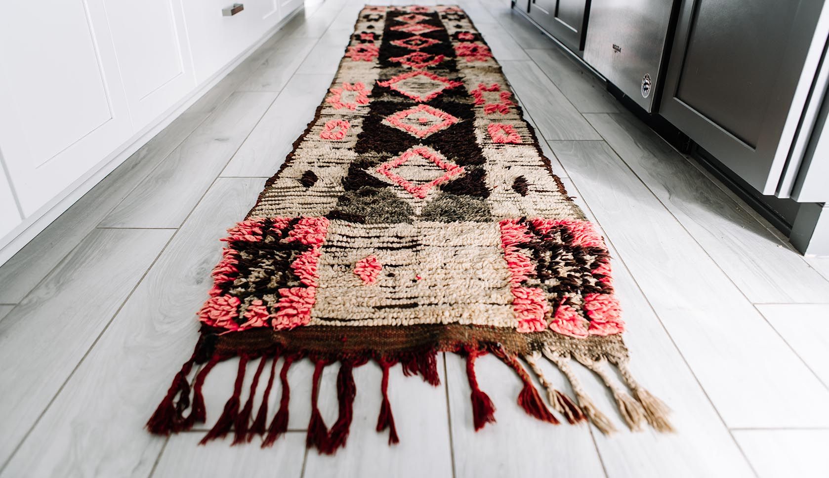 Moroccan Rugs: How To Tell An Authentic Rug From An Imposter | Rue In Moroccan Rugs (Photo 9 of 15)