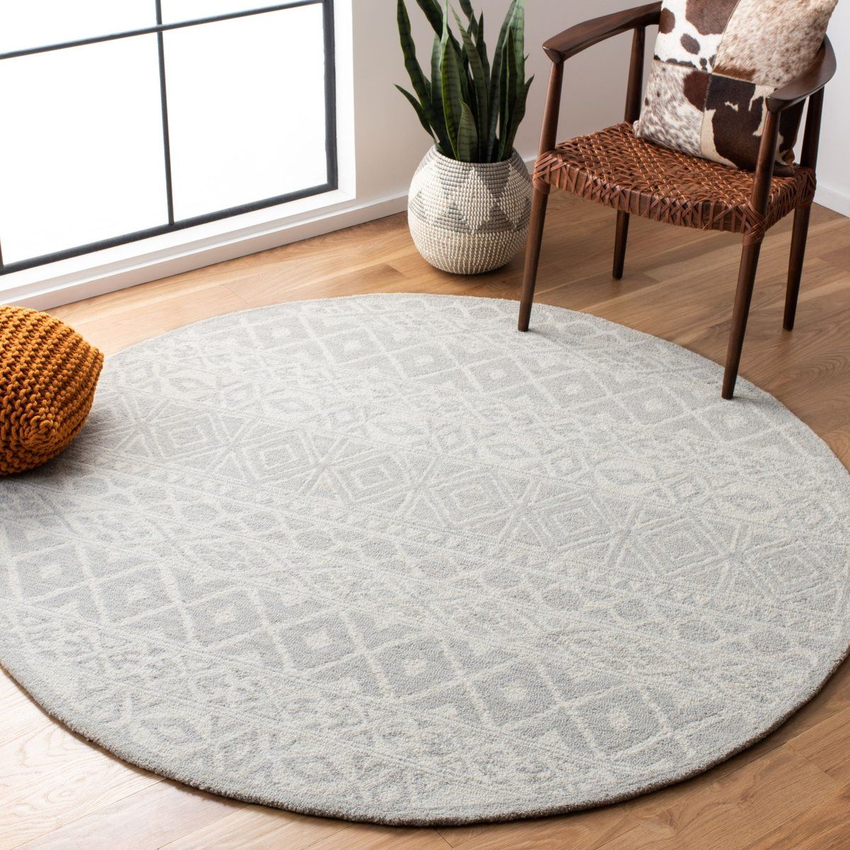 Safavieh Blossom Blm 113 Rugs | Rugs Direct With Ivory Blossom Oval Rugs (View 14 of 15)