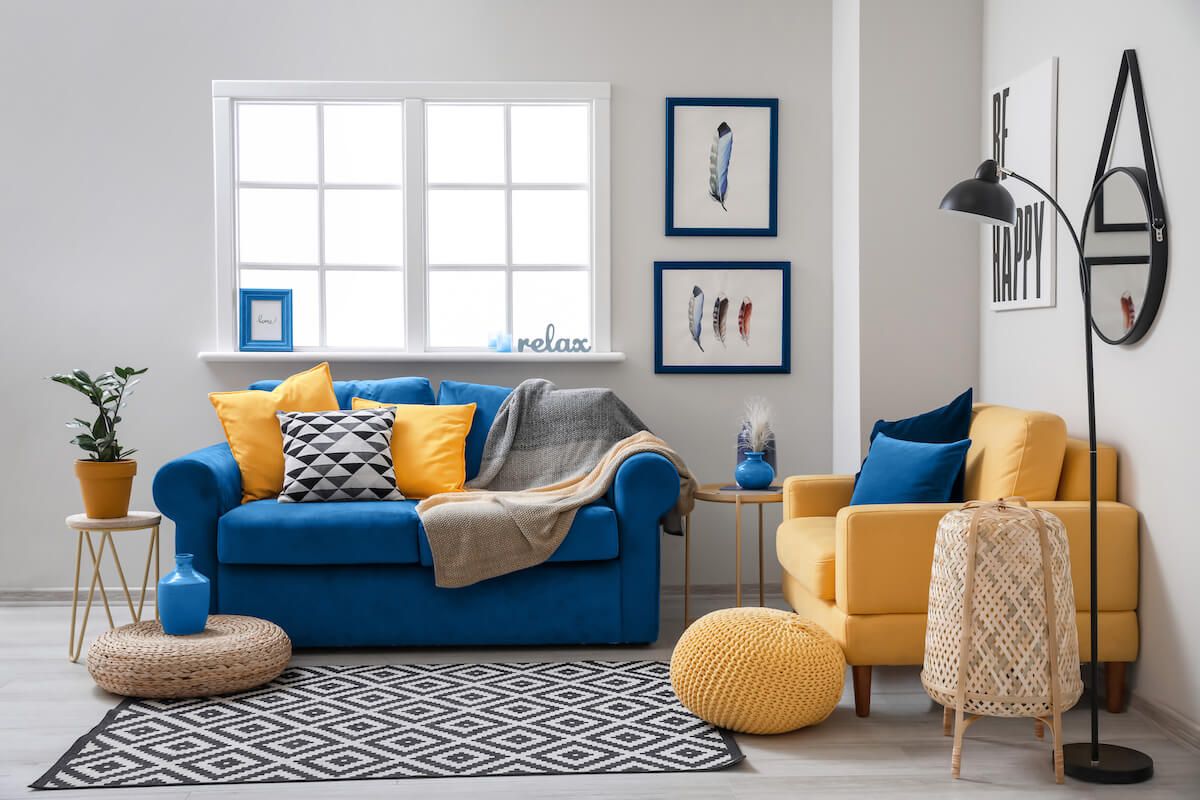 15 Inspiring Design Ideas For A Blue Sofa Living Room – Coas Intended For Sofas In Blue (View 9 of 15)