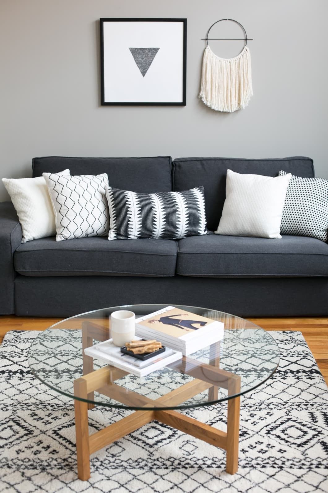 35 Shades Of Gray To Beautify Any Living Room | Living Room Decor Gray, Grey  Sofa Living Room, Grey Couch Living Room Within Dark Grey Loveseat Sofas (View 5 of 15)