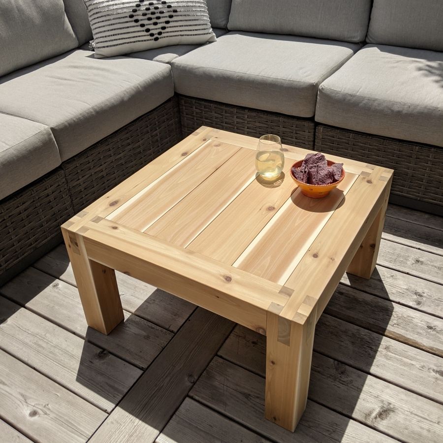 Build An Outdoor Coffee Table With Castle Joints | Diy Montreal With Regard To Outdoor Coffee Tables With Storage (Photo 15 of 15)