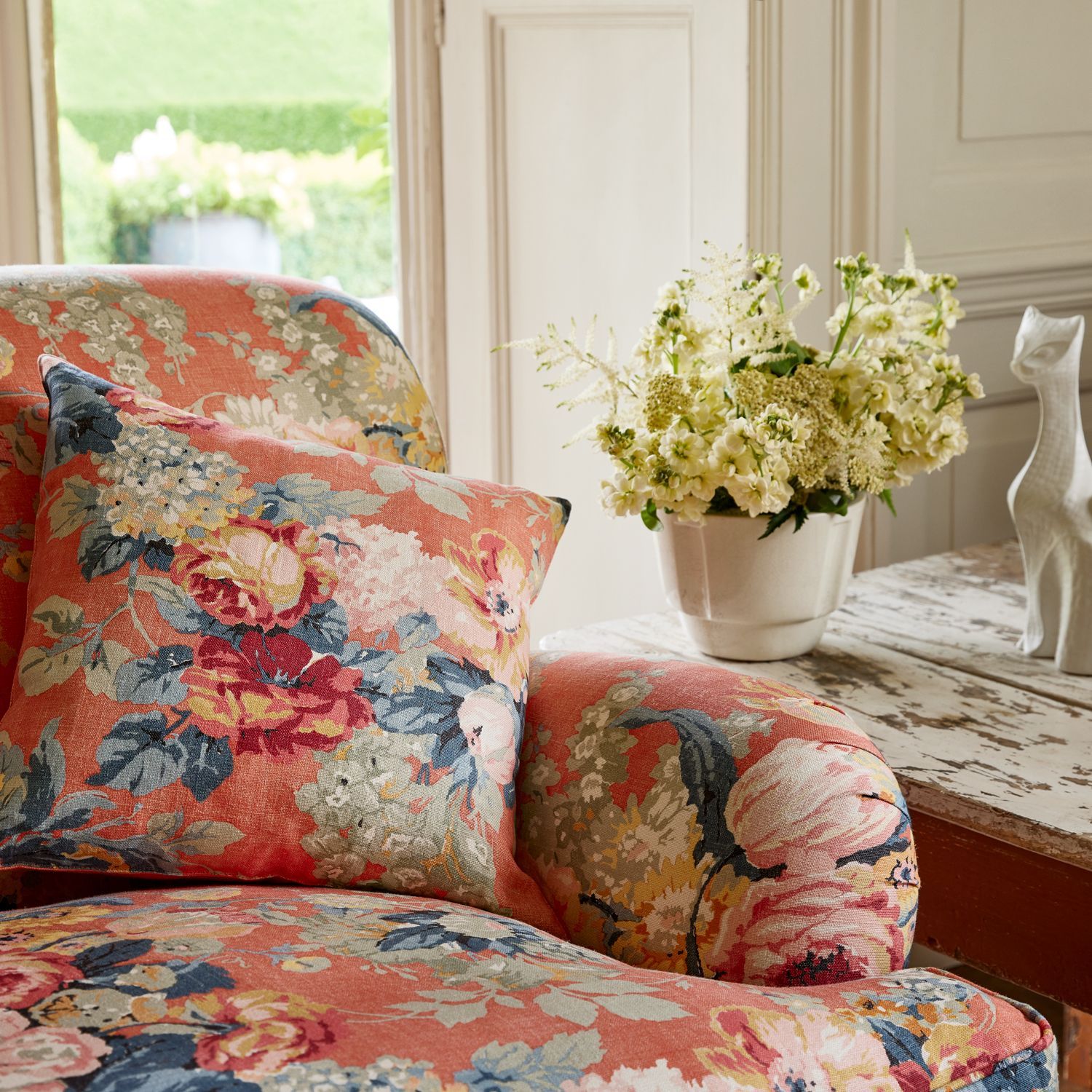 Why You Should Consider Choosing A Bold Patterned Fabric Sofa Throughout Sofas In Pattern (Photo 1 of 15)