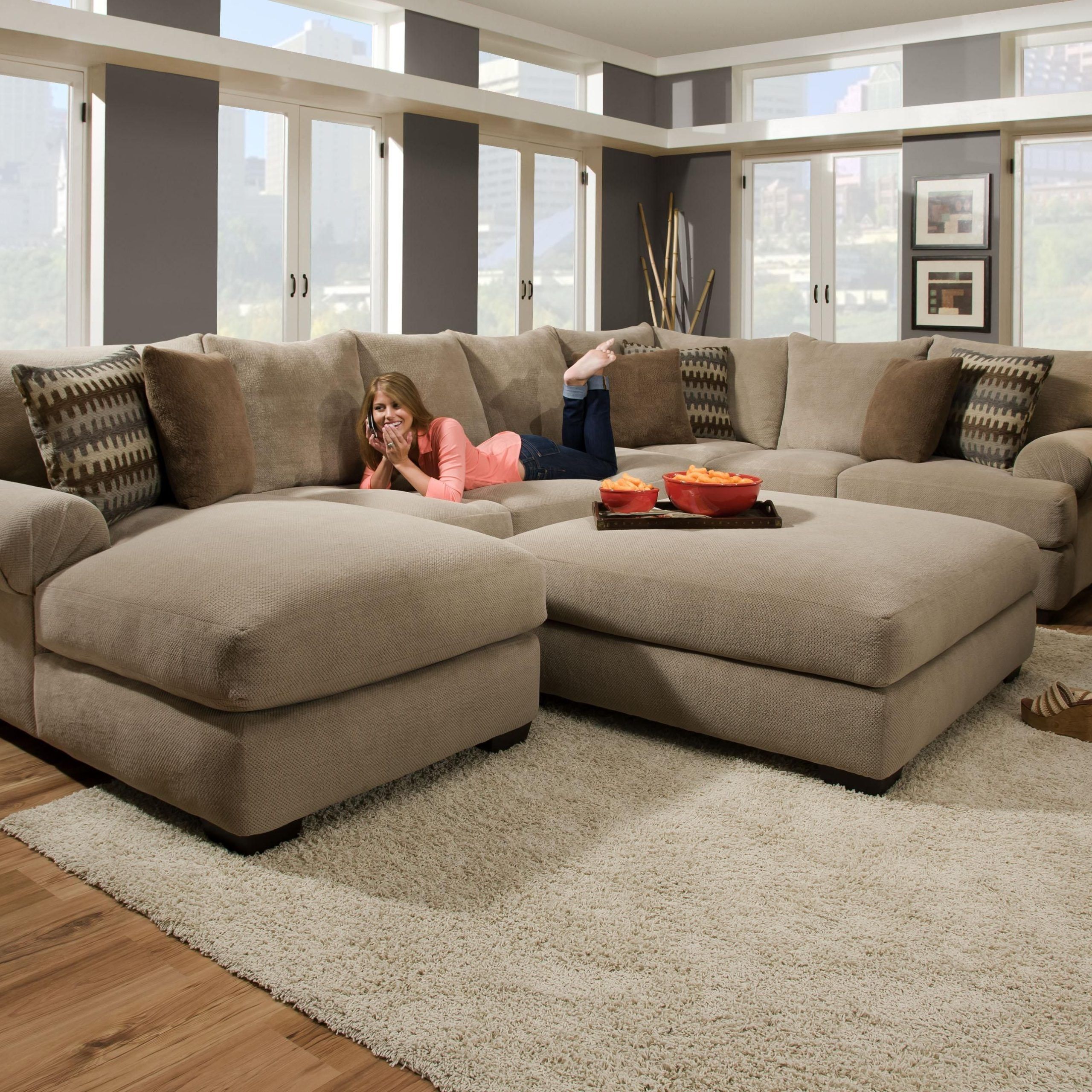 Oversized Couch With Chaise: The Perfect Addition To Your Living Room Within 110&quot; Oversized Sofas (Photo 5 of 15)