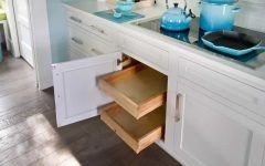 Coastal Style Kitchen With Pull Out Drawers in the Cabinets