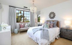 How to Decorate a Shabby Chic Bedroom